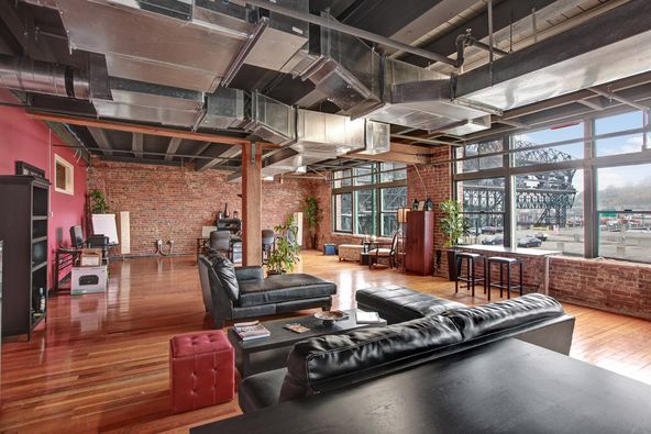 Taylor Edwards Building: 1518 1st Ave S, Seattle, WA 98134